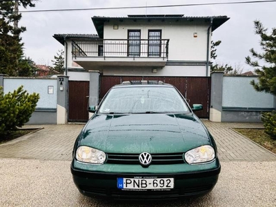 VOLKSWAGEN GOLF IV 1.4 Euro 2db gyári kulcs- friss műszaki -napfénytető -limitált belső !!!!