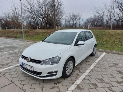 VOLKSWAGEN GOLF VII 1.2 TSI BMT Trendline DSG