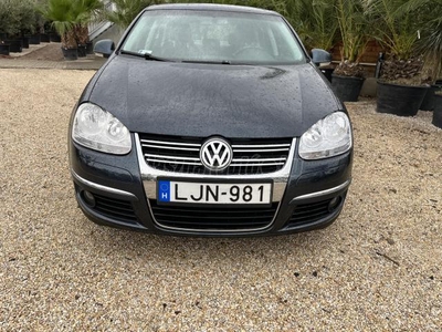 VOLKSWAGEN JETTA 1.6 Comfortline