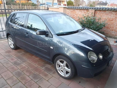 VOLKSWAGEN POLO IV 1.2 65 12V