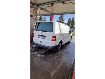 VOLKSWAGEN TRANSPORTER T5 1.9 TDI