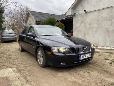 VOLVO S80 2.4 D [D5] Momentum (Automata)