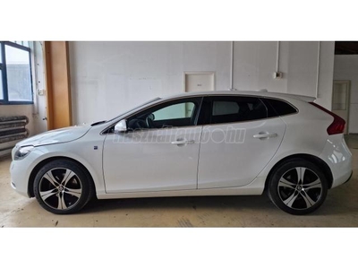 VOLVO V40 2.0 D [D2] Ocean Race Full Extra