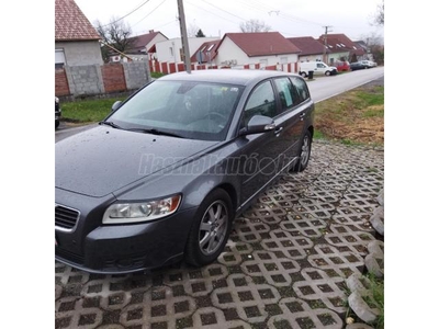 VOLVO V50 2.0 D Kinetic