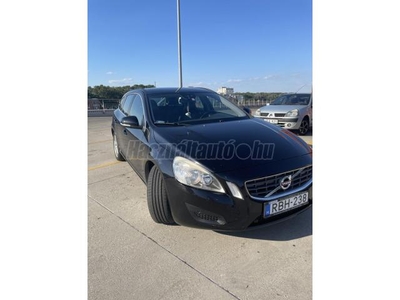 VOLVO V60 1.6 D DRIVe