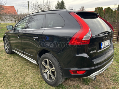 VOLVO XC60 2.4 D [D3] R-Design Geartronic