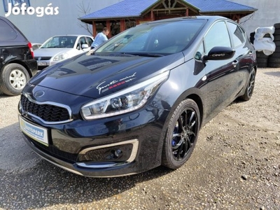 KIA CEE'D 1.6 CRDI Silver Egyedi megjelenés! Be...