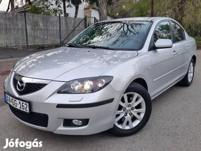 Mazda 3 2.0 GT.