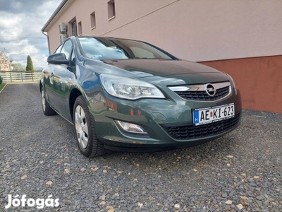 Opel Astra J 1.4 Enjoy