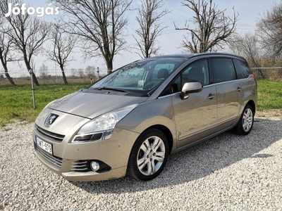 Peugeot 5008 1.6 HDi Premium Panorámatető.Digit...