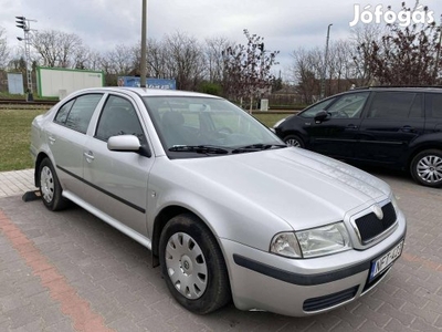 Skoda Octavia 1.6 Ambiente Dual Megkímélt állap...