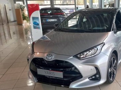 Toyota Yaris 1.5 Hybrid Premier Edition e-CVT A...