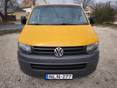 VOLKSWAGEN TRANSPORTER T5 2.0 CR TDI Doka Euro 5 Duplakabin 6 személyes VÉGIG SZERVIZKÖNYV