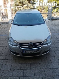 VW Jetta 1,6 Autómata