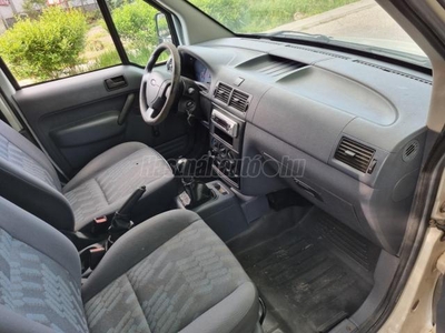 FORD CONNECT Tourneo200 1.8 TDCi SWB Fresh