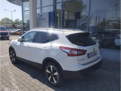 NISSAN QASHQAI 1.2 DIG-T N-Connecta EURO6 Panorámatető - Kamera!