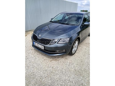 SKODA OCTAVIA 1.6 CR TDI Style DSG