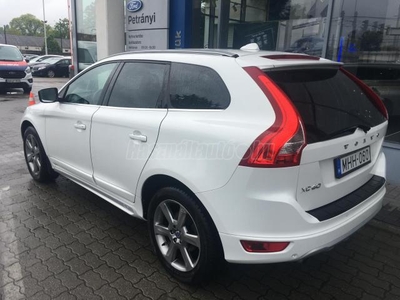 VOLVO XC60 2.0 D [D4] Summum Geartronic FWD