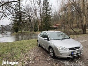 Ford Focus MK2 1,4 benzines