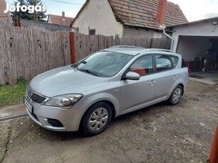 Kia cee'd sw 1.4 lx 179500km!