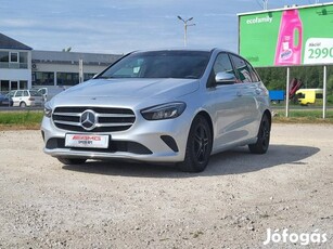 Mercedes-Benz B 180 d 8G-DCT