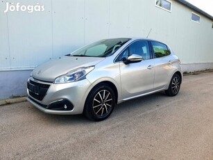 Peugeot 208 1.2 Puretech Allure Márkaszervizben...