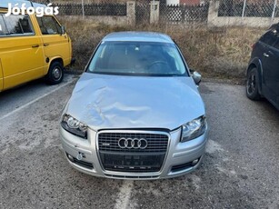 AUDI A3 2.0 PD TDI Attraction quattro