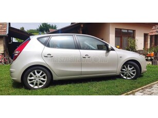 HYUNDAI I30 1.6 CRDi HP Premium