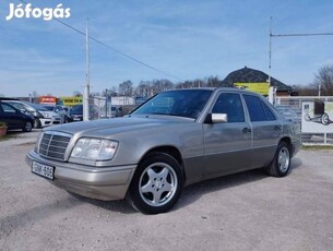 Mercedes-Benz E 280 Szép Magyarországi Gyüjtöi...