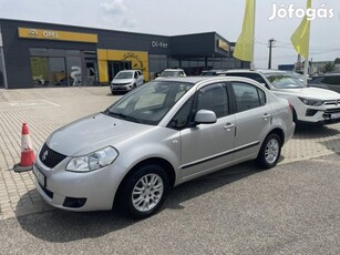 Suzuki SX4 Sedan 1.6 GLX+