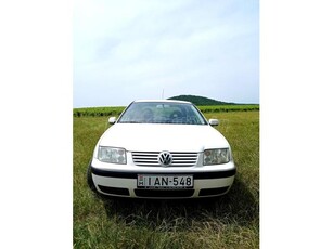 VOLKSWAGEN BORA 1.6