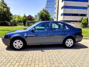 VOLKSWAGEN BORA 1.6 Comfortline /magyarországi/1.tulaj/vezetett szervízkönyv/korróziómentes/digitklíma/el.ablako