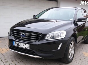 Volvo XC60 2.4 D [D4] Momentum Geartronic