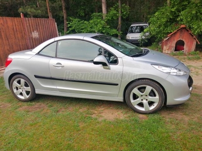 PEUGEOT 207 1.6 VTi Feline