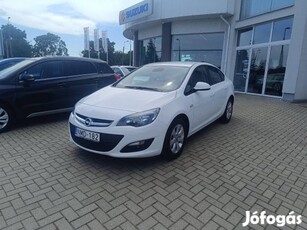 Opel Astra J Sedan 1.6 Selection EURO6