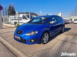 SEAT Leon 1.8 TSI Sport Végig Vezetett Szervizk...