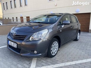 Toyota Verso 2.0 D-4D Premium