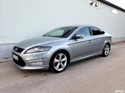 Ford Mondeo 2.0 Ecoboost Titanium-Luxury Powers...