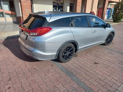 HONDA CIVIC Tourer 1.6 i-DTEC Lifestlye Navi