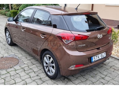 HYUNDAI I20 1.4i MPi LED