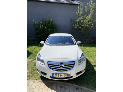 OPEL INSIGNIA 2.0 CDTI Cosmo (Automata)