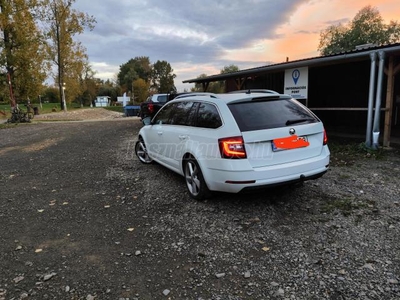 SKODA OCTAVIA 1.6 CR TDI Style DSG