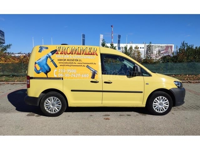 VOLKSWAGEN CADDY 1.6 CR TDI Life Comfortline BlueMotion mo-i 1tulaj gyári fényezés szervizkönyv 217e km