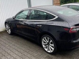 Eladó Tesla Model 3