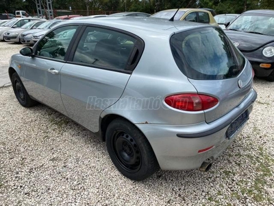 ALFA ROMEO 147 1.6 T. Spark Distinctive