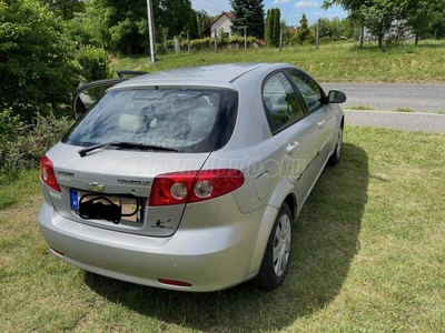 CHEVROLET LACETTI 1.4 16V Elite AC