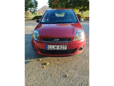 FORD FIESTA 1.4 Color