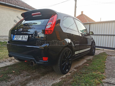 FORD FIESTA 2.0 ST