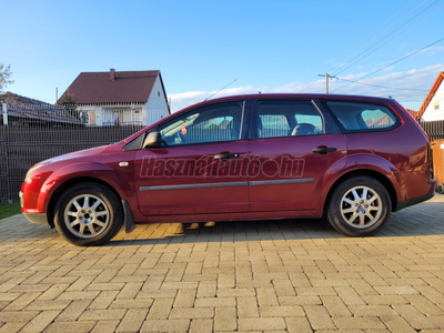 FORD FOCUS 1.4 Ambiente