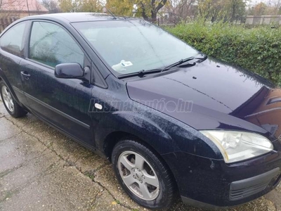 FORD FOCUS 1.4 Ambiente